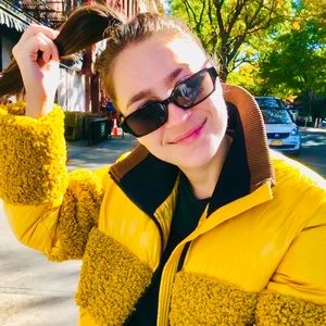 Meet your Posher, Emma